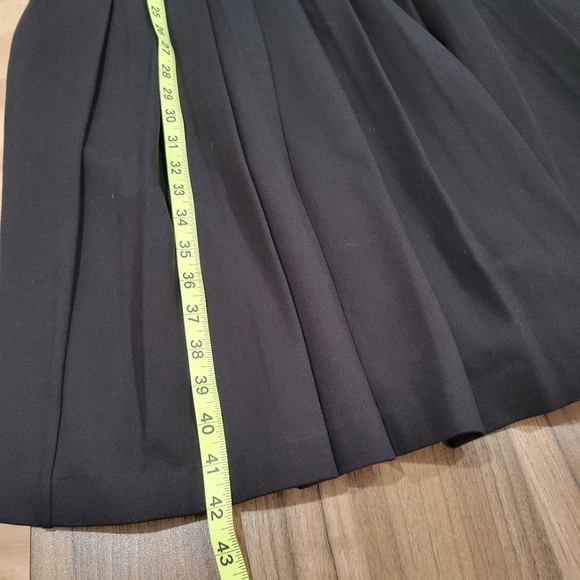 WHBM Pleated Sleeveless Black Midi Dress Size 12 - Picture 8 of 12